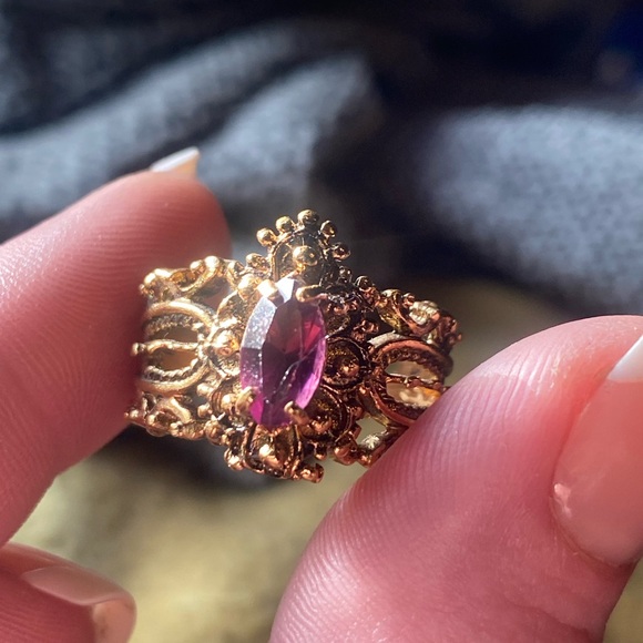 Gold Filigree Ring with Purple Marquise Stone - Picture 2 of 16